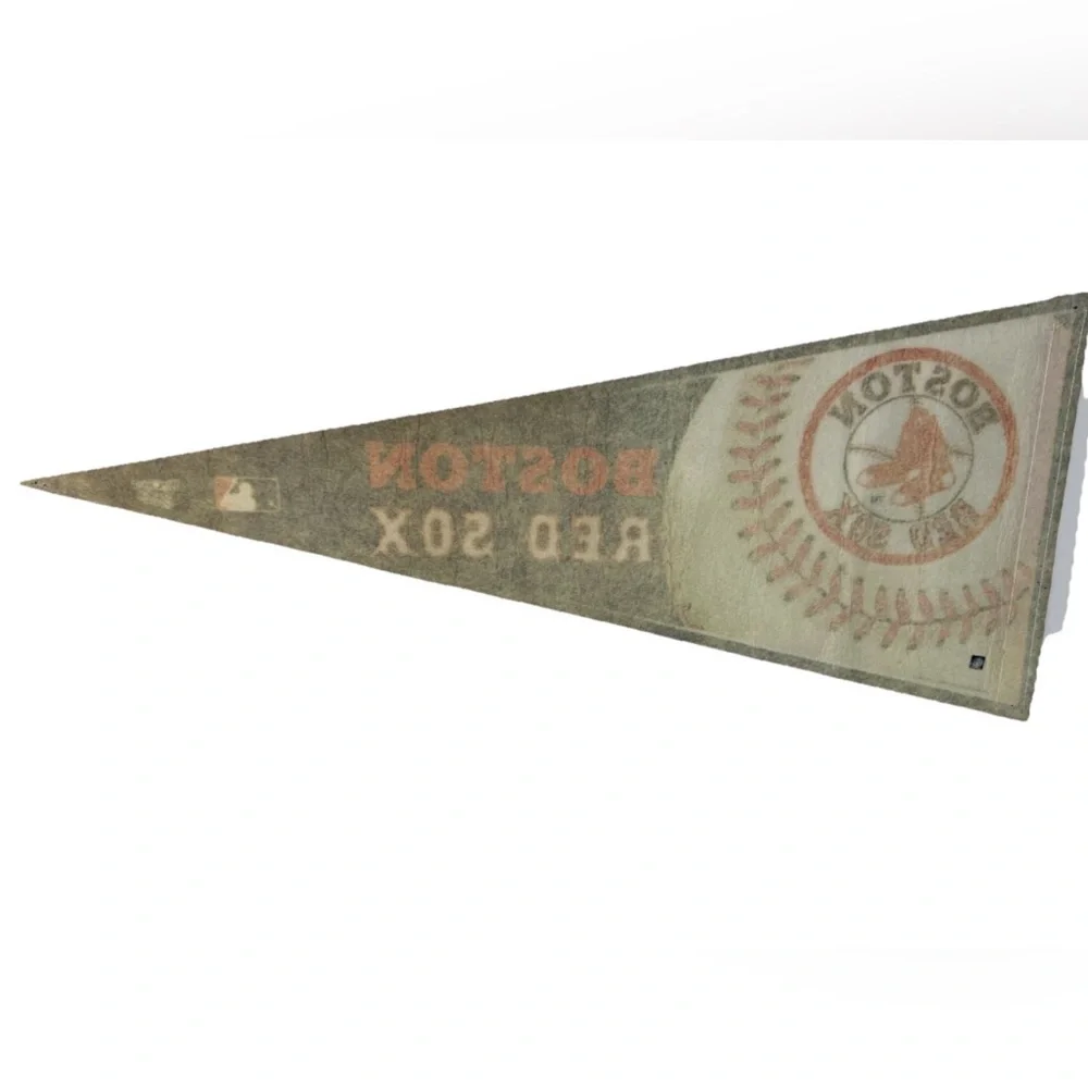 MLB Boston Red Sox Vintage 2004‎ Leather Strings Team Logo Baseball Pennant Flag